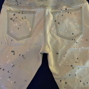 Blue jeans shorts with dots